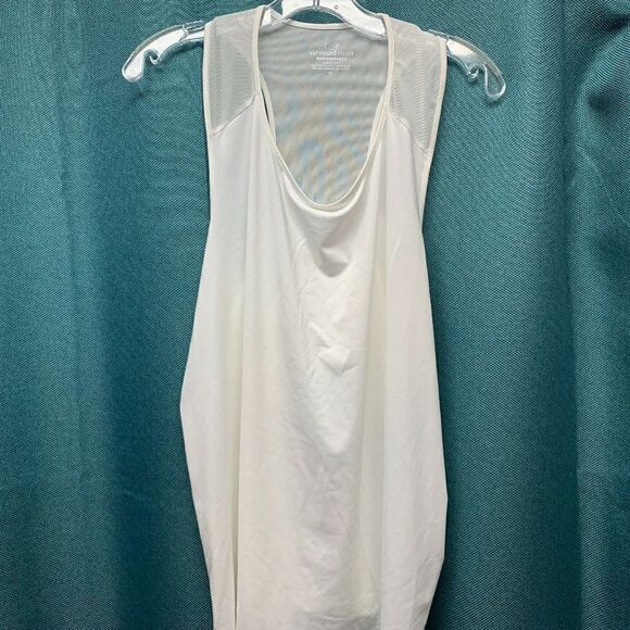 NWT Vineyard Vines Performance Logo Tank Top White Size XL - Picture 1 of 4